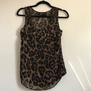 Leopard Tank